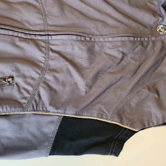 Performance reflective running vest grey and black size medium - Picture 3 of 5